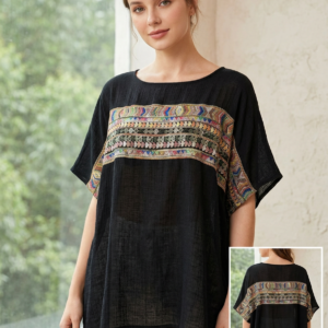 Blusa Holgada con Detalle Artesanal y Manga Integrada