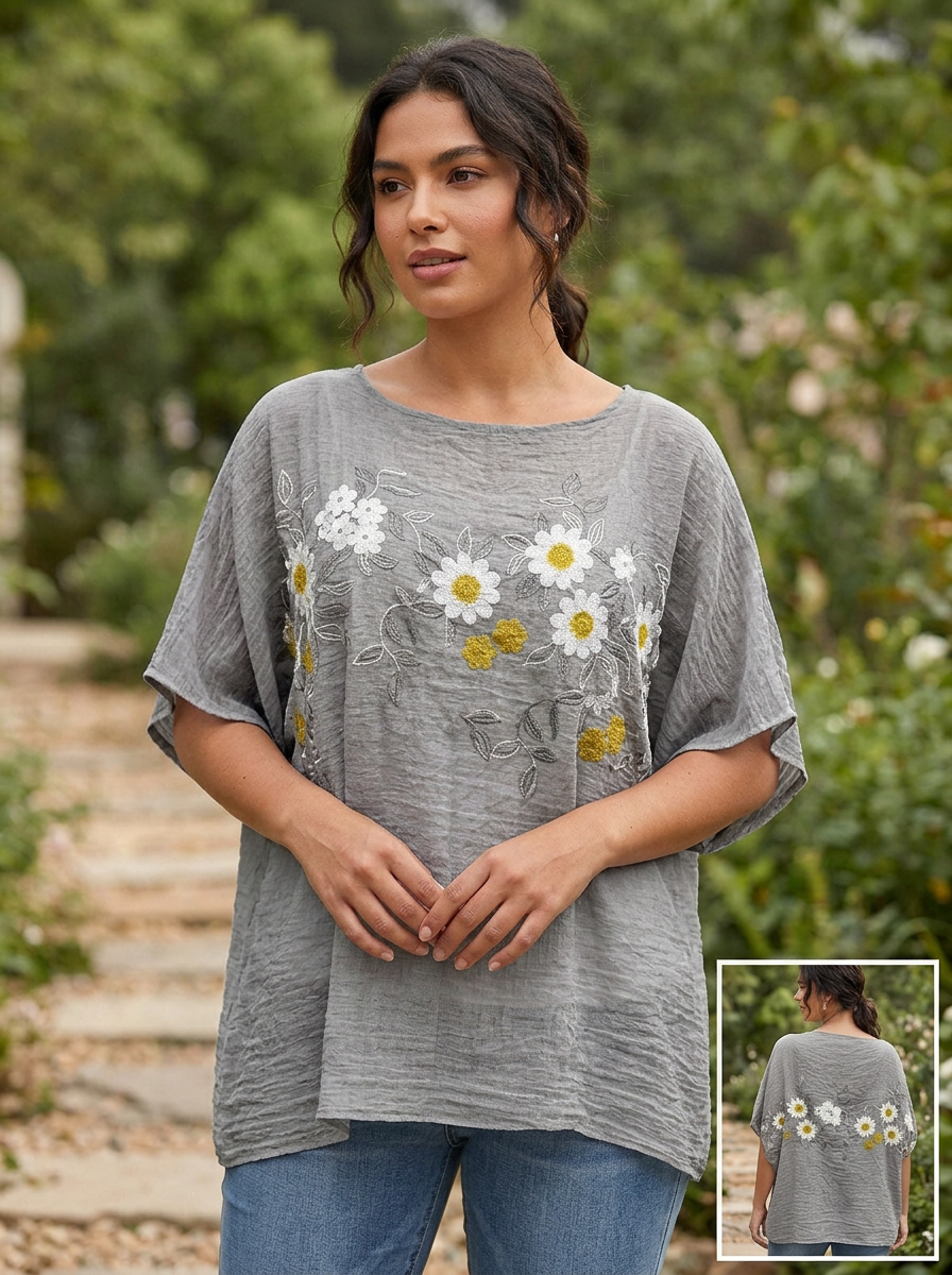 Blusa Holgada con Bordado Floral y Manga Integrada